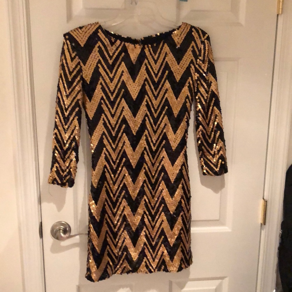 Classy sequin dress! Beautiful!! Perfect for NYE!